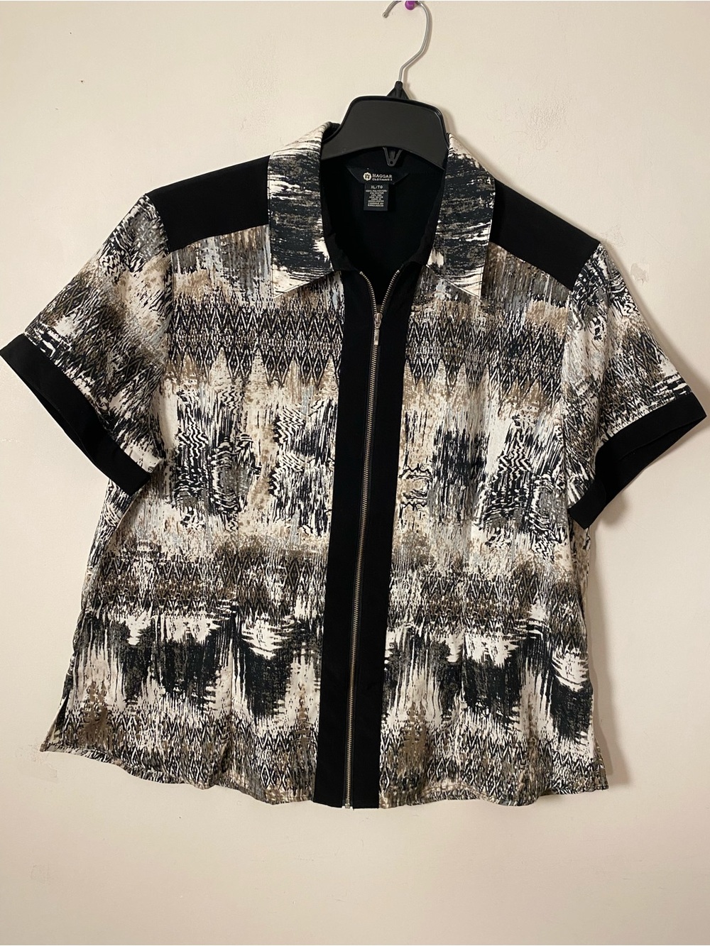 Haggar Black, White & Brown Short Sleeve Zip Front Jacket